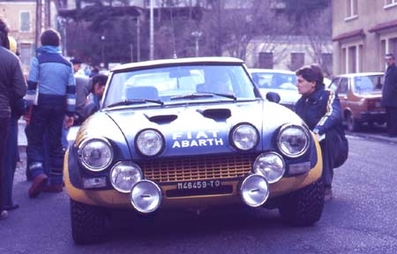 Roberto Cambiaghi - Bruno Scabini
44º Ralle Automobile de Monte-Carlo 1976. Fiat 124 Abarth Rallye (TO M46459). Clasificado 8º.

Del 17 al 24 de Enero, Monte-Carlo.
Superficie: asfalto - nieve.

El Rally tenia un total de 4500 km de los que 530.50 km divididos en 23 tramos eran especiales.

Se inscribieron 163 equipos, tomaron la salida 148, finalizaron 84.@
Palabras clave: Roberto_Cambiaghi;Fiat;Abarth;Montecarlo;1976