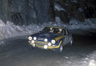 Roberto Cambiaghi - Bruno Scabini
44º Ralle Automobile de Monte-Carlo 1976. Fiat 124 Abarth Rallye (TO M46459). Clasificado 8º.

Del 17 al 24 de Enero, Monte-Carlo.
Superficie: asfalto - nieve.

El Rally tenia un total de 4500 km de los que 530.50 km divididos en 23 tramos eran especiales.

Se inscribieron 163 equipos, tomaron la salida 148, finalizaron 84.@
Palabras clave: Roberto_Cambiaghi;Fiat;Abarth;Montecarlo;1976