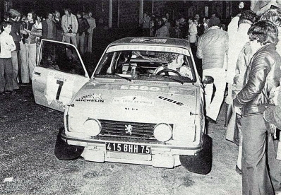 Hannu Mikkola - Jean Todt
20º Tour de Corse 1976. Peugeot 104 ZS (415 BHH 75). Clasificado 10º.

Del 6 al 7 de Noviembre, Ajaccio, Córcega, Francia.
Superficie: asfalto.

El Rally tenia un total de 1340.00 km de los que 630 km divididos en 9 tramos eran especiales.

Kilómetros de cada uno de los 9 tramos:
SS1 - Casta - Pietra Moneta de 17 Km
SS2 - Calvi - Liamone de 145,20 Km
SS3 - Aqua Doria - Stiliccione de 16,50 Km
SS4 - Porto - Vecchio - Prunelli de 166,40 Km
SS5 - Kamiesch - Bavella - Zonza de 28,60 Km
SS6 - Tavera - Bastelica de 17,10 Km
SS7 - Palneca - Francardo de 137,90 Km
SS8 - Morosaglia - Alistro de 76,40 Km
SS9 - Talasani - La Castanaccia - La Porta de 24,90 Km.

Tomaron la salida 88 equipos, finalizaron 11.
@
Palabras clave: ;Jean_Todt;Peugeot;Corse;Corcega;1976