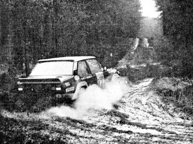 Fulvio Bacchelli - Francesco Rossetti
25º Lombard RAC Rally 1976. Fiat 131 Abarth (TO N92971). Clasificado 11º.

Del 27 al 30 de Noviembre, Bath, Inglaterra.
Superficie: tierra.

El Rally tenia un total de 3248 km de los que 504 km divididos en 76 tramos eran especiales, (6 de ellos fueron cancelados, SS2 Speech House, km? SS34 Greystoke, km? SS37 cancelada antes del inicio, km? SS41 Egdon, km? y SS42 Anglebury, km?).

Tomaron la salida 200 equipos, finalizaron 71.@
Palabras clave: ;Fiat;Abarth;Gran_Bretaña;RAC_Rally;1976