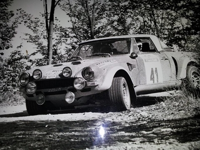 Roberto De Vincenti - Ivo Motroni
18º Rally San Remo 1976. Fiat 124 Abarth (Gr.4). Clasificado 13º.
El Rally tenia un total de 1509 km de los que 780 Km eran de tramos especiales.
Tomaron la salida 133 participantes, finalizaron 68.@
Palabras clave: Fiat;Abarth;1976