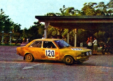Ioannis Lekkas - Emmanouel (Manólis) Makrinos
23º Acropolis Rally 1976. Audi 80 GT (ET-5771). Clasificado 14º.

Del 22 al 28 de Mayo, Atenas, Grecia.
Superficie: tierra.

El Rally tenia un total de 2635 km de los que 716.00 km divididos en 51 tramos eran especiales (5 de ellos fueron cancelados SS7, SS18, SS19, SS20, SS21).

Tomaron la salida 126 equipos, finalizaron 34.@
Palabras clave: Audi;Acropolis;Grecia;1976