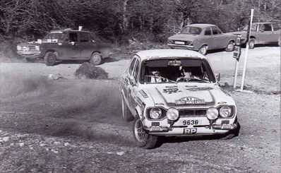 Aly Kridel - Leon Linden
44º Rallye Automobile de Monte-Carlo 1976. Ford Escort RS 2000 MKI (9636). Clasificado 16º.

Del 17 al 24 de Enero, Monte-Carlo.
Superficie: asfalto - nieve.

El Rally tenia un total de 4500 km de los que 530.50 km divididos en 23 tramos eran especiales.

Se inscribieron 163 equipos, tomaron la salida 148, finalizaron 48.@
Palabras clave: Ford;Escort;MKI;Montecarlo;1976