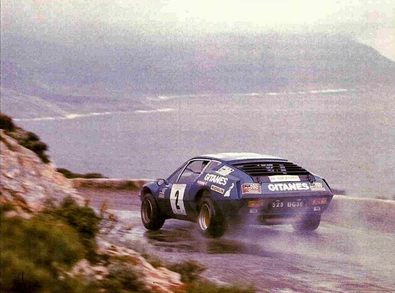 Jean-Claude Andruet - Michèle Espinos-Petit 
20º Tour de Corse 1976. Alpine-Renault A310 (529 UG 38). Abandonó por la caja de cambios.

Del 6 al 7 de Noviembre, Ajaccio, Córcega, Francia.
Superficie: asfalto.

El Rally tenia un total de 1340.00 km de los que 630 km divididos en 9 tramos eran especiales.

Kilómetros de cada uno de los 9 tramos:
SS1 - Casta - Pietra Moneta de 17 Km
SS2 - Calvi - Liamone de 145,20 Km
SS3 - Aqua Doria - Stiliccione de 16,50 Km
SS4 - Porto - Vecchio - Prunelli de 166,40 Km
SS5 - Kamiesch - Bavella - Zonza de 28,60 Km
SS6 - Tavera - Bastelica de 17,10 Km
SS7 - Palneca - Francardo de 137,90 Km
SS8 - Morosaglia - Alistro de 76,40 Km
SS9 - Talasani - La Castanaccia - La Porta de 24,90 Km.

Tomaron la salida 88 equipos, finalizaron 11.
@
Palabras clave: ;Corcega;Renault;Alpine;A310;1976;Corse