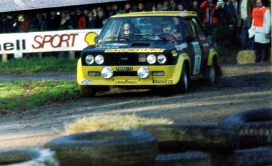Markku Alen - Ilkka Kivimaki
25º Lombard RAC Rally 1976. Fiat 131 Abarth (TO N94415). Abandonó por el diferencial del coche en SS52 Crychan.

Del 27 al 30 de Noviembre, Bath, Inglaterra.
Superficie: tierra.

El Rally tenia un total de 3248 km de los que 504 km divididos en 76 tramos eran especiales, (6 de ellos fueron cancelados, SS2 Speech House, km? SS34 Greystoke, km? SS37 cancelada antes del inicio, km? SS41 Egdon, km? y SS42 Anglebury, km?).

Tomaron la salida 200 equipos, finalizaron 71.@
Palabras clave: Markku_Alen;Fiat;Abarth;RAC_Rally;1976;Inglaterra