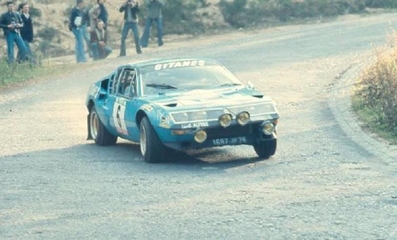 Jean Ragnotti - Jacques Jaubert
10º Rallye de Portugal Vinho do Porto 1976. Alpine-Renault A310 1800 (1697 JF 76). Abandonó por accidente en SS2 Peninha 1 de 6.50 Km.

Del 10 al 14 de Marzo, Estoril, Cascais, Lisboa, Portugal.
Superficie: asfalto - tierra.

El Rally tenia un total de 2087.90 Km de los que 468.70 divididos en 39 tramos, eran especiales, (2 de ellas fueron canceladas SS23 de Gouveia 22.60 km y SS24 Manteigas de 10.70 Km).

Tomaron la salida 59 equipos, finalizaron 21.@
Palabras clave: ;Renault;Alpine;A310;Portugal;1976