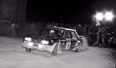 Fulvio Bacchelli - Francesco Rossetti
18º Rallye Sanremo 1976. Fiat 131 Abarth (TO N92970). Abandonó por accidente.

Del 6 al 9 de Octubre, Sanremo, Imperia, Liguria, Italia.
Superficie: asfalto.

El Rally tenia un total de 1509 km de los que 780 Km divididos en 36 tramos eran especiales (2 de ellos fueron cancelados SS9 y SS30).

Tomaron la salida 133 equipos, finalizaron 68.@
Palabras clave: ;Rossetti;Fiat_131_Abarth;Sanremo;1976