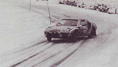 Jacques Henry - Maurice Gelin
44º Rallye Automobile de Monte-Carlo 1976. Alpine-Renault A310. Abandonó por accidente.

Del 17 al 24 de Enero, Monte-Carlo.
Superficie: asfalto - nieve.

El Rally tenia un total de 4500 km de los que 530.50 km divididos en 23 tramos eran especiales.

Se inscribieron 163 equipos, tomaron la salida 148, finalizaron 84.@
Palabras clave: Renault;Alpine;A310;Montecarlo;1976;nieve