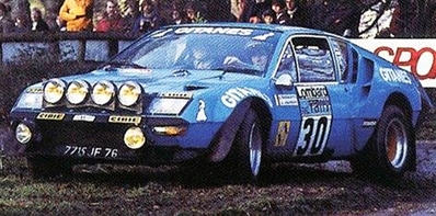 Jean Ragnotti - Jacques Jaubert
25º Lombard RAC Rally 1976. Alpine-Renault A310 (7715 JF 76). Abandonó por el diferencial del coche.

Del 27 al 30 de Noviembre, Bath, Inglaterra.
Superficie: tierra.

El Rally tenia un total de 3248 km de los que 504 km divididos en 76 tramos eran especiales, (6 de ellos fueron cancelados, SS2 Speech House, km? SS34 Greystoke, km? SS37 cancelada antes del inicio, km? SS41 Egdon, km? y SS42 Anglebury, km?).

Tomaron la salida 200 equipos, finalizaron 71.@
Palabras clave: ;Renault;Alpine;RAC_Rally;Gran_Bretaña;1976