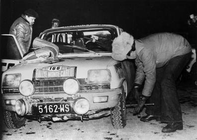 Jerzy Landsberg - Marek Muszynski
44º Rallye Automobile de Monte-Carlo 1976. Renault 5 TS (5162-WS). Abandonó.

Del 17 al 24 de Enero, Monte-Carlo.
Superficie: asfalto - nieve.

El Rally tenia un total de 4500 km de los que 530.50 km divididos en 23 tramos eran especiales.

Se inscribieron 163 equipos, tomaron la salida 148, finalizaron 84.@
Palabras clave: Renault;Montecarlo;1976;Asistencias