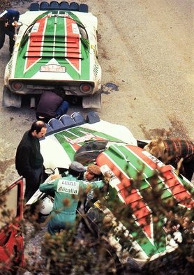 45º Rallye Automobile de Monte-Carlo 1977
1# Lancia Stratos HF (TO N41648) de Sandro Munari - Silvio Maiga, clasificado 1º.

5# Lancia Stratos HF (TO N98792), abandonó por motor quedando clasificado 59º. de Raffaele "Lele" Pinto - Arnaldo Bernacchini.

Del 22 al 28 de Enero, Monte-Carlo.
Superficie: asfalto - nieve.

El Rally tenia un total de 4800 km de los que 540.50 km divididos en 27 tramos eran especiales (una de ellas fue cancelada SS2 Col de Fontbelle de 35.00 Km)

Se inscribieron 217 equipos, tomaron la salida 198, finalizaron 118 en lista, llegaron 47 en meta. 
@
Palabras clave: Sandro_Munari;Raffaele_Pinto;Lancia;Stratos;Montecarlo;1977