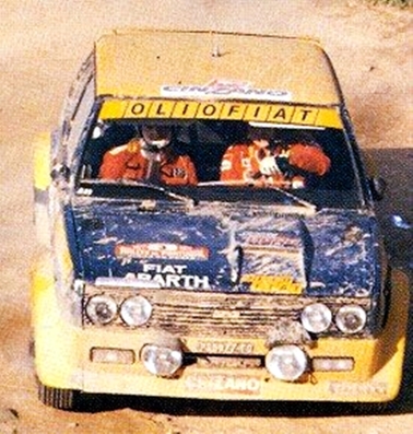 Markku Alén - Ilkka Kivimaki
11º Rallye de Portugal Vinho do Porto 1977. Fiat 131 Abarth (TO P35977). Clasificado 1º.

Del 1 al 6 de Marzo, Estoril.
Superficie: asfalto - tierra.

El Rally tenia un total de 2458 km de los que 580 km divididos en 46 tramos eran especiales, (2 de ellas fueron canceladas SS18 Sao Lourenco da Montaria de 27 Km y SS 24 Carvalhas de 6 Km).

Tomaron la salida 103 equipos, finalizaron 27.@
Palabras clave: Markku_Alen;Fiat;Abarth;Portugal;1977