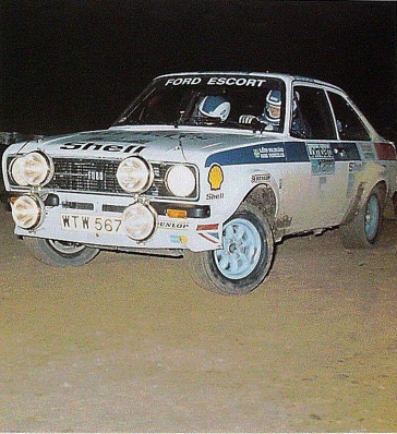Björn Waldegard - Hans Thorszelius
26º Lombard RAC Rally 1977. Ford Escort RS1800 MKII (WTW 567S). Clasificado 1º.

Del 20 al 24 de Noviembre, London, York, Inglaterra.
Superficie: tierra - asfalto.

El Rally tenia un total de 3069 km de los que 674.45 km divididos en 69 tramos eran especiales, (2 de ellas fueron canceladas SS54 Cardrona de 9,66 Km y SS56 Elibank de 6,44 Km).

Tomaron la salida 182 equipos, finalizaron 67.@
Palabras clave: ;Hans_Thorszelius;Ford;Escort;MKII;Gran_Bretaña;1977;Lombard_RAC_Rally;Inglaterra