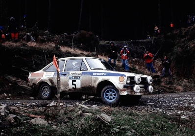 Björn Waldegard - Hans Thorszelius
26º Lombard RAC Rally 1977. Ford Escort RS1800 MKII (WTW 567S). Clasificado 1º.

Del 20 al 24 de Noviembre, London, York, Inglaterra.
Superficie: tierra - asfalto.

El Rally tenia un total de 3069 km de los que 674.45 km divididos en 69 tramos eran especiales, (2 de ellas fueron canceladas SS54 Cardrona de 9,66 Km y SS56 Elibank de 6,44 Km).

Tomaron la salida 182 equipos, finalizaron 67.@
Palabras clave: ;Hans_Thorszelius;Ford;Escort;RS;MKII;Gran_Bretaña;1977;Lombard_RAC_Rally;Inglaterra