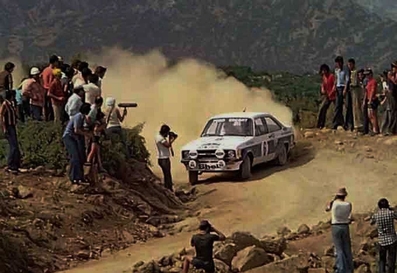 Björn Waldegard - Hans Thorszelius
24º Acropolis Rally 1977. Ford Escort RS1800 MKII (STW 130R). Clasificado 1º.

Del 28 de Mayo al 3 de Junio, Atenas, Grecia.
Superficie: tierra.

El Rally tenia un total de 2760 km de los que 763.08 km divididos en 52 tramos eran especiales (tres de ellos fueron cancelados SS1 Dhekelia 1 de 13,40 km, SS16 Elati de 27.07 km y SS33 Dhekelia 2 de 13.40 km).

Tomaron la salida 165 equipos, finalizaron 29.@
Palabras clave: ;Hans_Thorszelius;Ford;Escort;MKII;Grecia;Acropolis;1977