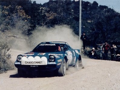 Bernard Darniche - Alain Mahé
10º Rallye dell'Isola d'Elba 1977. Lancia Stratos HF. Clasificado 1º.

Del 21 al 23 de Abril, Portoferraio.
Superficie: asfalto - tierra.

El Rally constaba de 2 etapas y un total de 730.00 km de los que 474.80 km divididos en 38 tramos eran especiales.

Tomaron la salida 162 equipos, finalizaron 60.@
Palabras clave: Bernard_Darniche;Alain_Mahe;Elba;Lancia;1977