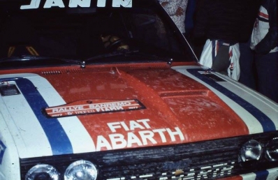 Jean-Claude Andruet - Christian Delferrier
19º Rallye Sanremo 1977. Fiat 131 Abarth (TO R19729). Clasificado 1º.

Del 4 al 8 de Octubre, Sanremo, Liguria, Imperia, Italia.
Superficie: asfalto.

El Rally tenia un total de 1608 km de los que 867.35 km divididos en 33 tramos eran especiales, (3 de ellas fueron canceladas SS18 Melogno 2 de 15.30 Km, SS19 Giovetti 2 de 11.50 Km y SS20 Quazzo 2 de 11.90 Km).

Tomaron la salida 133 equipos, finalizaron 38.@
Palabras clave: ;Fiat;Abarth;Sanremo;1977