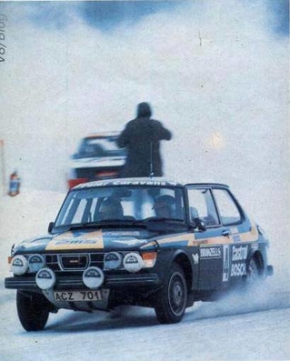 Stig Blomqvist - Hans Sylvan
27º Internacional Suecia Rally 1977. Saab 99 Turbo (ACZ 701). Clasificado 1º.

Del 11 al 13 de Febrero, Karlstad.
Superficie: nieve - hielo

El Rally tenia un total de 1522.00 km de los que 736.20 km eran de tramos especiales.

Tomaron la salida 175 equipos, finalizaron 37.@
Palabras clave: Stig_Blomqvist;Saab;EMS;Suecia;Nieve;1977