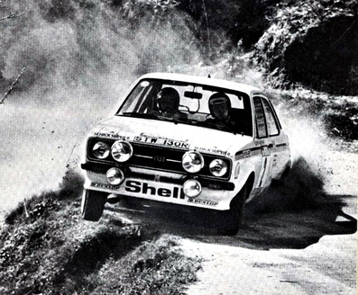 Björn Waldegard - Hans Thorszelius
11º Rallye de Portugal Vinho do Porto 1977. Ford Escort RS 1800 MKII (STW 130R). Clasificado 2º.

Del 1 al 6 de Marzo, Estoril, Cascaes, Lisboa, Portugal.
Superficie: asfalto - tierra.

El Rally tenia un total de 2458 km de los que 580 km divididos en 46 tramos eran especiales, (2 de ellas fueron canceladas SS18 Sao Lourenco da Montaria de 27 Km y SS 24 Carvalhas de 6 Km).

Tomaron la salida 103 equipos, finalizaron 27.@
Palabras clave: ;Hans_Thorszelius;Ford;Escort;Portugal;1977;MKII