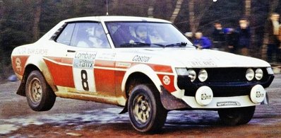 Hannu Mikkola - Arne Hertz
26º Lombard RAC Rally 1977. Toyota Celica RA21 (BYC-885). Clasificado 2º.

Del 20 al 24 de Noviembre, London, York, Inglaterra.
Superficie: tierra - asfalto.

El Rally tenia un total de 3069 km de los que 674.45 km divididos en 69 tramos eran especiales, (2 de ellas fueron canceladas SS54 Cardrona de 9,66 Km y SS56 Elibank de 6,44 Km).

Tomaron la salida 182 equipos, finalizaron 67.@
Palabras clave: Hannu_Olavi_Mikkola;Arne_Hertz;Toyota;Celica;Gran_Bretaña;1977;RAC_Rally;Inglaterra