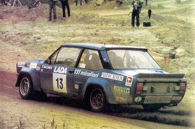 Timo Salonen - Jaakko Markkula
27º Jyväskylän Suurajot - Rally of the 1000 Lakes 1977. Fiat 131 Abarth (TO P35977). Clasificado 2º.

Del 26 al 27 de Agosto, Jyväskylä, Finlandia.
Superficie: tierra.

El Rally tenia un total de 1484 km de los que 452.90 km divididos en 46 tramos eran especiales, (uno de ellos fue cancelado SS14 Vaarinmaja).

Se inscribieron 102 equipos, tomaron la salida 99, finalizaron 44.@
Palabras clave: Timo_Salonen;Jaakko_Markkula;Fiat;Abarth;Finlandia;1977