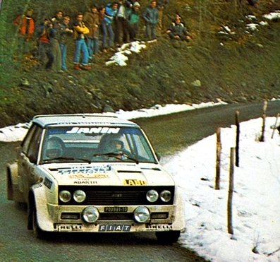 Jean-Claude Andruet -Michèle Espinos-Petit (Biche)
45º Rallye Automobile de Monte-Carlo 1977. Fiat 131 Abarth (TO P09981) Clasificado 2º.

Del 22 al 28 de Enero, Monte-Carlo .
Superficie: asfalto - nieve.

El Rally tenia un total de 4800 km de los que 540.50 km divididos en 27 tramos eran especiales (una de ellas fue cancelada SS2 Col de Fontbelle de 35.00 Km).

Se inscribieron 217 equipos, tomaron la salida 198, finalizaron 118 en lista, llegaron 47 en meta.@
Palabras clave: ;Michèle_Espinosi-Petit;Fiat;Abarth;Montecarlo;1977