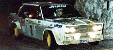 Jean-Claude Andruet -Michèle Espinos-Petit (Biche)
45º Rallye Automobile de Monte-Carlo 1977. Fiat 131 Abarth (TO P09981) Clasificado 2º.

Del 22 al 28 de Enero, Monte-Carlo .
Superficie: asfalto - nieve.

El Rally tenia un total de 4800 km de los que 540.50 km divididos en 27 tramos eran especiales (una de ellas fue cancelada SS2 Col de Fontbelle de 35.00 Km).

Se inscribieron 217 equipos, tomaron la salida 198, finalizaron 118 en lista, llegaron 47 en meta.@
Palabras clave: ;Michèle_Espinosi-Petit;Fiat;Abarth;Montecarlo;1977