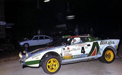 Raffaele (Lele) Pinto - Arnaldo Bernacchini
21º Tour de Corse 1977. Lancia Stratos HF (TO N14328). Clasificado 2º.

Del 5 al 6 de Noviembre, Ajaccio, Córcega, Francia.
Superficie: asfalto.

El Rally tenia un total de 1350 km de los que 645.80 km divididos en 13 tramos eran especiales.

1ª ETAPA
SS1 Tavera - Bastelica 17.10 km
SS2 Coti - Chiavari 14.80 km
SS3 Acqua d'Oria - Stiliccione 16.50 km
SS4 Muratello - Orone 21.60 kM
SS5 Quenza - Prunelli 131.30 km
SS6 Kamiesh - Zonza 38.50 km
SS7 Olivese - Bains de Guitera 10.10 km
Total etapal 249.90 km

2ª ETAPA
SS8 Palneca - Ghisoni 34.70 km
SS9 St Antoine - Pont St Laurent 97.60 km
SS10 Ponte Nuovo - Teddia 97.40 km
SS11 Talasani - La Porta 24.90 km
SS12 Casta - Pietra Moneta 17.00 km
SS13 Calvi - Vico 124.30 km

Total etapal 395.90 km
Total evento 645.80 km

Se inscribieron 134 equipos, tomaron la salida 120, finalizaron 32.
@
Palabras clave: Raffaele_Pinto;Lancia;Stratos;Corcega;Corse;1977
