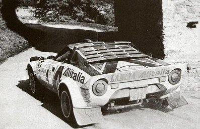 Raffaele (Lele) Pinto - Arnaldo Bernacchini
21º Tour de Corse 1977. Lancia Stratos HF (TO N14328). Clasificado 2º.

Del 5 al 6 de Noviembre, Ajaccio, Córcega, Francia.
Superficie: asfalto.

El Rally tenia un total de 1350 km de los que 645.80 km divididos en 13 tramos eran especiales.

1ª ETAPA
SS1 Tavera - Bastelica 17.10 km
SS2 Coti - Chiavari 14.80 km
SS3 Acqua d'Oria - Stiliccione 16.50 km
SS4 Muratello - Orone 21.60 kM
SS5 Quenza - Prunelli 131.30 km
SS6 Kamiesh - Zonza 38.50 km
SS7 Olivese - Bains de Guitera 10.10 km
Total etapal 249.90 km

2ª ETAPA
SS8 Palneca - Ghisoni 34.70 km
SS9 St Antoine - Pont St Laurent 97.60 km
SS10 Ponte Nuovo - Teddia 97.40 km
SS11 Talasani - La Porta 24.90 km
SS12 Casta - Pietra Moneta 17.00 km
SS13 Calvi - Vico 124.30 km

Total etapal 395.90 km
Total evento 645.80 km

Se inscribieron 134 equipos, tomaron la salida 120, finalizaron 32.
@
Palabras clave: Raffaele_Pinto;Lancia;Stratos;Corcega;Corse;1977