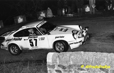 Bernard Béguin - Willy Huret
20º Critérium des Cévennes 1977. Porsche 911 Carrera 3.0 (5396 EJ 93). Clasificado 2º.

Del 13 al 14 de Noviembre, Francia.
Superficie: asfalto.

El Rally tenia un total de 395.50 km cronometrados divididos en 16 tramos especiales.

Tomaron la salida 220 equipos, finalizaron 100.@
Palabras clave: ;Willy_Huret;Criterium_Cevennes;Porsche;Carrera;1977