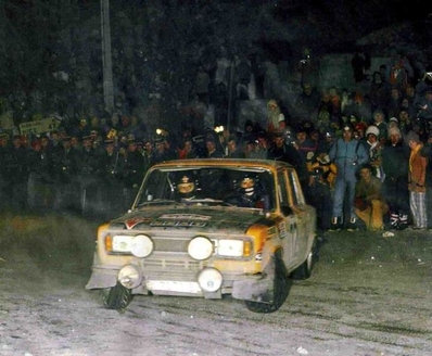 Antonio Zanini Sans - Juan-Jose Petisco
45º Rallye Automobile de Monte-Carlo 1977. Seat 124D Especial 1800 (B-7271-BZ). Clasificado 3º.

Del 22 al 28 de Enero, Monte-Carlo .
Superficie: asfalto - nieve.

El Rally tenia un total de 4800 km de los que 540.50 km divididos en 27 tramos eran especiales (una de ellas fue cancelada SS2 Col de Fontbelle de 35.00 Km).

Se inscribieron 217 equipos, tomaron la salida 198, finalizaron 118 en lista, llegaron 47 en meta.@
Palabras clave: ;Juan-Jose_Petisco;Montecarlo;Seat;1977;Nieve