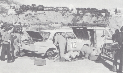 Asistencia en el 45º Rallye Automobile de Monte-Carlo 1977
En el Seat 124D Especial 1800 (B-7271-BZ) de Antonio Zanini - Juan-Jose Petisco, clasificado 3º.

Del 22 al 28 de Enero, Monte-Carlo .
Superficie: asfalto - nieve.

El Rally tenia un total de 4800 km de los que 540.50 km divididos en 27 tramos eran especiales (una de ellas fue cancelada SS2 Col de Fontbelle de 35.00 Km).

Se inscribieron 217 equipos, tomaron la salida 198, finalizaron 118 en lista, llegaron 47 en meta.@
Palabras clave: ;Seat;Montecarlo;1977;Asistencias