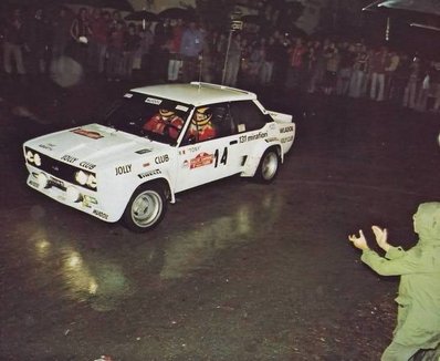 Antonio Fassina (Tony) - Maurizio Mannini
19º Rallye Sanremo 1977. Fiat 131 Abarth. Clasificado 3º.

Del 4 al 8 de Octubre, Sanremo, Liguria, Imperia, Italia.
Superficie: asfalto.

El Rally tenia un total de 1608 km de los que 867.35 km divididos en 33 tramos eran especiales, (3 de ellas fueron canceladas SS18 Melogno 2 de 15.30 Km, SS19 Giovetti 2 de 11.50 Km y SS20 Quazzo 2 de 11.90 Km).

Tomaron la salida 133 equipos, finalizaron 38.@
Palabras clave: Antonio_Fassina;Fiat;Abarth;Sanremo;1977