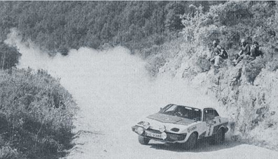 Anthony (Tony) Pond - Fred Gallagher
10º Rallye dell'Isola d'Elba 1977. Triumph TR7 (OOE 938R). Clasificado 3º.

Del 21 al 23 de Abril, Portoferraio.
Superficie: asfalto - tierra.

El Rally constaba de 2 etapas y un total de 730.00 km de los que 474.80 km divididos en 38 tramos eran especiales.

Tomaron la salida 162 equipos, finalizaron 60.@
Palabras clave: Tony_Pond;Elba;Triumph;1977