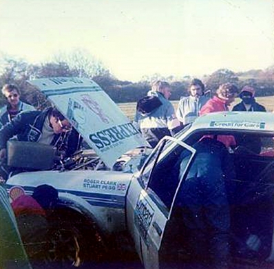 Roger Clark - Stuart Pegg
26º Lombard RAC Rally 1977. Ford Escort RS1800 MKII (STW 200R). Clasificado 4º.

Del 20 al 24 de Noviembre, London, York, Inglaterra.
Superficie: tierra - asfalto.

El Rally tenia un total de 3069 km de los que 674.45 km divididos en 69 tramos eran especiales, (2 de ellas fueron canceladas SS54 Cardrona de 9,66 Km y SS56 Elibank de 6,44 Km).

Tomaron la salida 182 equipos, finalizaron 67.@

Palabras clave: Roger_Clark;Ford;Escort;RS;MKII;Gran_Bretaña;1977;RAC_Rally;MKII;Inglaterra