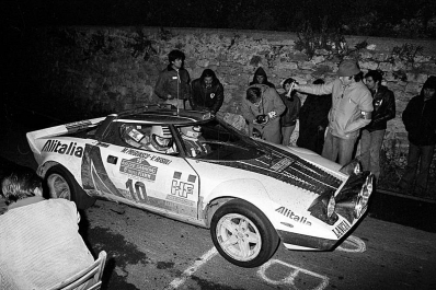 Mauro Pregliasco - Vittorio Reisoli
19º Rallye Sanremo 1977. Lancia Stratos HF. Clasificado 4º.

Del 4 al 8 de Octubre, Sanremo, Liguria, Imperia, Italia.
Superficie: asfalto.

El Rally tenia un total de 1608 km de los que 867.35 km divididos en 33 tramos eran especiales, (3 de ellas fueron canceladas SS18 Melogno 2 de 15.30 Km, SS19 Giovetti 2 de 11.50 Km y SS20 Quazzo 2 de 11.90 Km).

Tomaron la salida 133 equipos, finalizaron 38.@
Palabras clave: Mauro_Pregliasco;Lancia;Sanremo;1977