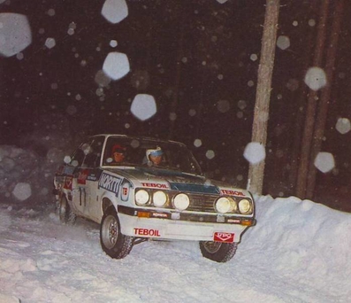 Kyösti Hämäläinen - Risto Heinonen
12º Marlboro Arctic Rally 1977. Ford Escort RS2000. Clasificado 5º.
Del 4 de Febrero al 6 de Febrero, (Rovaniemi, Finlandia)
Superficie: nieve y hielo
Tomaron la salida 118 equipos, finalizaron 32.@
Palabras clave: ;Arctic;1977;Nieve;Ford;Escort