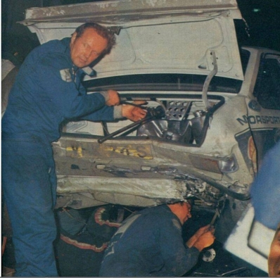 Bjorn Waldegard - Hans Thorszelius
19º Rallye Sanremo 1977. Ford Escort RS1800 MKII (VHK 74 S). Clasificado 5º.

Del 4 al 8 de Octubre, Sanremo, Liguria, Imperia, Italia.
Superficie: asfalto.

El Rally tenia un total de 1608 km de los que 867.35 km divididos en 33 tramos eran especiales, (3 de ellas fueron canceladas SS18 Melogno 2 de 15.30 Km, SS19 Giovetti 2 de 11.50 Km y SS20 Quazzo 2 de 11.90 Km).

Tomaron la salida 133 equipos, finalizaron 38.@
Palabras clave: ;Ford;escort;MKII;Sanremo;1977;MKII;Personajes