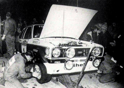Bjorn Waldegard - Hans Thorszelius
19º Rallye Sanremo 1977. Ford Escort RS1800 MKII (VHK 74 S). Clasificado 5º.

Del 4 al 8 de Octubre, Sanremo, Liguria, Imperia, Italia.
Superficie: asfalto.

El Rally tenia un total de 1608 km de los que 867.35 km divididos en 33 tramos eran especiales, (3 de ellas fueron canceladas SS18 Melogno 2 de 15.30 Km, SS19 Giovetti 2 de 11.50 Km y SS20 Quazzo 2 de 11.90 Km).

Tomaron la salida 133 equipos, finalizaron 38.@
Palabras clave: ;Ford;escort;MKII;Sanremo;1977;MKII;Asistencias