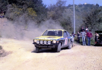 Lucky - Giovanni Braito
10º Rallye dell'Isola d'Elba 1977. Opel Kadett GT/E. Clasificado 6º.

Del 21 al 23 de Abril, Portoferraio.
Superficie: asfalto - tierra.

El Rally constaba de 2 etapas y un total de 730.00 km de los que 474.80 km divididos en 38 tramos eran especiales.

Tomaron la salida 162 equipos, finalizaron 60.@
Palabras clave: Lucky;Elba;Opel;1977