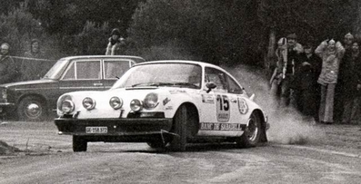 Claudio Caba - Joan Aymami
25º Rally Costa Brava 1977. Porsche 911 Carrera. Clasificado 7º.

Del 18 al 20 de Febrero. Coef.4
Puntuable para el campeonato Europa de Rallyes para conductores.
El Rally tenia un total de 1020.3 Km de los que 273.12 Km divididos en 20 tramos eran especiales.

Se inscribieron 127, tomaron la salida 110, finalizaron 61.@
Palabras clave: Claudio_Caba;Joan_Aymami;Porsche;Costa_Brava;1977