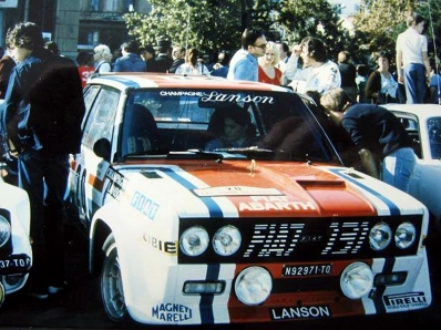 Michèle Mouton - Françoise Conconi
21º Tour de Corse 1977. Fiat 131 Abarth (TO N92971). Clasificada 8º.

Del 5 al 6 de Noviembre, Ajaccio, Córcega; Francia.
Superficie: asfalto.

El Rally tenia un total de 1350 km de los que 645.80 km divididos en 13 tramos eran especiales.

1ª ETAPA
SS1 Tavera - Bastelica 17.10 km
SS2 Coti - Chiavari 14.80 km
SS3 Acqua d'Oria - Stiliccione 16.50 km
SS4 Muratello - Orone 21.60 kM
SS5 Quenza - Prunelli 131.30 km
SS6 Kamiesh - Zonza 38.50 km
SS7 Olivese - Bains de Guitera 10.10 km
Total etapal 249.90 km

2ª ETAPA
SS8 Palneca - Ghisoni 34.70 km
SS9 St Antoine - Pont St Laurent 97.60 km
SS10 Ponte Nuovo - Teddia 97.40 km
SS11 Talasani - La Porta 24.90 km
SS12 Casta - Pietra Moneta 17.00 km
SS13 Calvi - Vico 124.30 km

Total etapal 395.90 km
Total evento 645.80 km

Se inscribieron 134 equipos, tomaron la salida 120, finalizaron 32.
@
Palabras clave: Michele_Mouton;Corcega;Fiat;abarth;1977;Corse