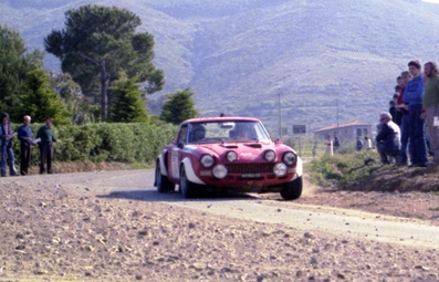 Ricceri - Gadducci
10º Rallye dell'Isola d'Elba 1977. Fiat 124 Abarth Rallye. Clasificado 8º.

Del 21 al 23 de Abril, Portoferraio.
Superficie: asfalto - tierra.

El Rally constaba de 2 etapas y un total de 730.00 km de los que 474.80 km divididos en 38 tramos eran especiales.

Tomaron la salida 162 equipos, finalizaron 60.@
Palabras clave: Fiat;Elba;1977
