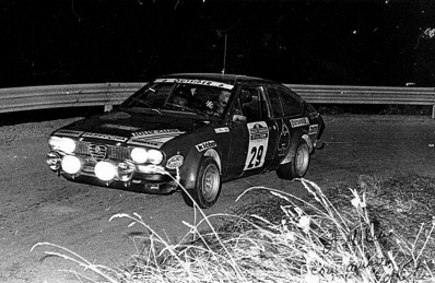 Orlando dall Ava - Alberto Russo
19º Rallye Sanremo 1977. Alfa Romeo Alfetta GT. Clasificado 9º.
Jolly Club

Del 4 al 8 de Octubre, Sanremo, Liguria, Imperia, Italia.
Superficie: asfalto.

El Rally tenia un total de 1608 km de los que 867.35 km divididos en 33 tramos eran especiales, (3 de ellas fueron canceladas SS18 Melogno 2 de 15.30 Km, SS19 Giovetti 2 de 11.50 Km y SS20 Quazzo 2 de 11.90 Km).

Tomaron la salida 133 equipos, finalizaron 38.@
Palabras clave: Alfa_Romeo;Alfetta;Sanremo;1977