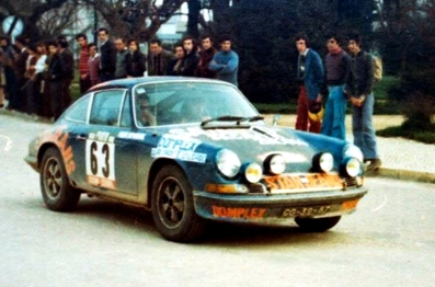 Américo da Silva Nunes - Mira Amaral
11º Rallye de Portugal Vinho do Porto 1977. Porsche 911 S 2.4. (CG-39-87). Clasificado 9º.

Del 1 al 6 de Marzo, Estoril.
Superficie: asfalto - tierra.

El Rally tenia un total de 2458 km de los que 580 km divididos en 46 tramos eran especiales, (2 de ellas fueron canceladas SS18 Sao Lourenco da Montaria de 27 Km y SS 24 Carvalhas de 6 Km).

Tomaron la salida 103 equipos, finalizaron 27.@
Palabras clave: ;Porsche;Portugal;1977