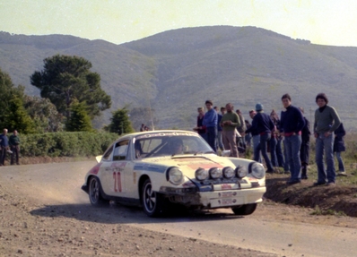Taufer - Sartoretto
10º Rallye dell'Isola d'Elba 1977. Porsche 911 Carrera. Clasificado 10º.

Del 21 al 23 de Abril, Portoferraio.
Superficie: asfalto - tierra.

El Rally constaba de 2 etapas y un total de 730.00 km de los que 474.80 km divididos en 38 tramos eran especiales.

Tomaron la salida 162 equipos, finalizaron 60.@
Palabras clave: Porsche;Elba;1977
