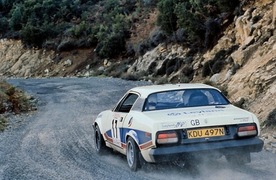 Brian Culcheth - Johnstone Syer
21º Tour de Corse 1977. Triumph TR7 (KDU 497N). Clasificado 11º.

Del 5 al 6 de Noviembre, Ajaccio, Córcega; Francia.
Superficie: asfalto.

El Rally tenia un total de 1350 km de los que 645.80 km divididos en 13 tramos eran especiales.

1ª ETAPA
SS1 Tavera - Bastelica 17.10 km
SS2 Coti - Chiavari 14.80 km
SS3 Acqua d'Oria - Stiliccione 16.50 km
SS4 Muratello - Orone 21.60 kM
SS5 Quenza - Prunelli 131.30 km
SS6 Kamiesh - Zonza 38.50 km
SS7 Olivese - Bains de Guitera 10.10 km
Total etapal 249.90 km

2ª ETAPA
SS8 Palneca - Ghisoni 34.70 km
SS9 St Antoine - Pont St Laurent 97.60 km
SS10 Ponte Nuovo - Teddia 97.40 km
SS11 Talasani - La Porta 24.90 km
SS12 Casta - Pietra Moneta 17.00 km
SS13 Calvi - Vico 124.30 km

Total etapal 395.90 km
Total evento 645.80 km

Se inscribieron 134 equipos, tomaron la salida 120, finalizaron 32.
@
Palabras clave: ;Triumph;TR7;Corcega;1977;Corse