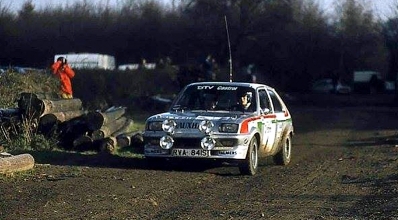 Pentti Airikkala - Risto Virtanen
26º Lombard RAC Rally 1977. Vauxhall Chevette 2300 HS (RVA 841S). Clasificado 16º.

Del 20 al 24 de Noviembre, London, York, Inglaterra.
Superficie: tierra - asfalto.

El Rally tenia un total de 3069 km de los que 674.45 km divididos en 69 tramos eran especiales, (2 de ellas fueron canceladas SS54 Cardrona de 9,66 Km y SS56 Elibank de 6,44 Km).

Tomaron la salida 182 equipos, finalizaron 67.@
Palabras clave: ;Vauxhall;Chevette;Gran_Bretaña;1977;RAC_Rally;Inglaterra