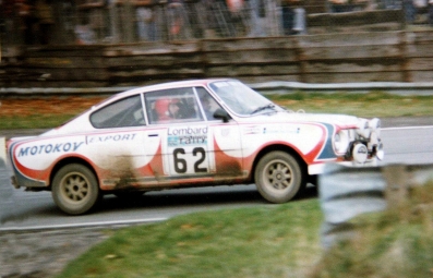 Miloslav Zapadlo - Jiri Motal
26º Lombard RAC Rally 1977. Skoda 130 RS. Clasificado 24º.

Del 20 al 24 de Noviembre, London, York, Inglaterra.
Superficie: tierra - asfalto.

El Rally tenia un total de 3069 km de los que 674.45 km divididos en 69 tramos eran especiales, (2 de ellas fueron canceladas SS54 Cardrona de 9,66 Km y SS56 Elibank de 6,44 Km).

Tomaron la salida 182 equipos, finalizaron 67.@
Palabras clave: Skoda;RAC_Rally;Gran_Bretaña;1977;Inglaterra