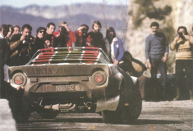 Raffaele (Lele) Pinto - Arnaldo Bernacchini
45º Rallye Automobile de Monte-Carlo 1977. Lancia Stratos HF (TO N98792). Abandonó por motor quedando clasificado 59º.
Lancia Alitalia

Del 22 al 28 de Enero, Monte-Carlo.
Superficie: asfalto - nieve.

El Rally tenia un total de 4800.00 km, de los que 540 km divididos en 27 tramos eran especiales, (una de ellas fue cancelada SS2 Col de Fontbelle de 35 Km).

Se inscribieron 217 equipos, tomaron la salida 198, finalizaron 118 en lista, llegaron 47 a meta.@
Palabras clave: Lancia;Stratos;Montecarlo;1977